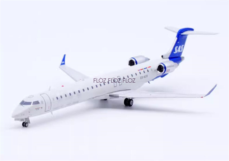 JCWings　1/200　CRJ900　超メルカリ市価格で掲載中 1:200 for JC Wings for Scandinavian Airlines for Bombardier