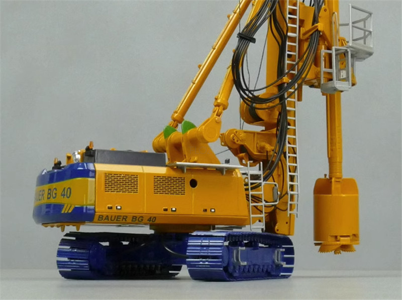 ミニカー 1/50 BYMO バウアー BG 40 ケリー 超大型クレーン ミニカー