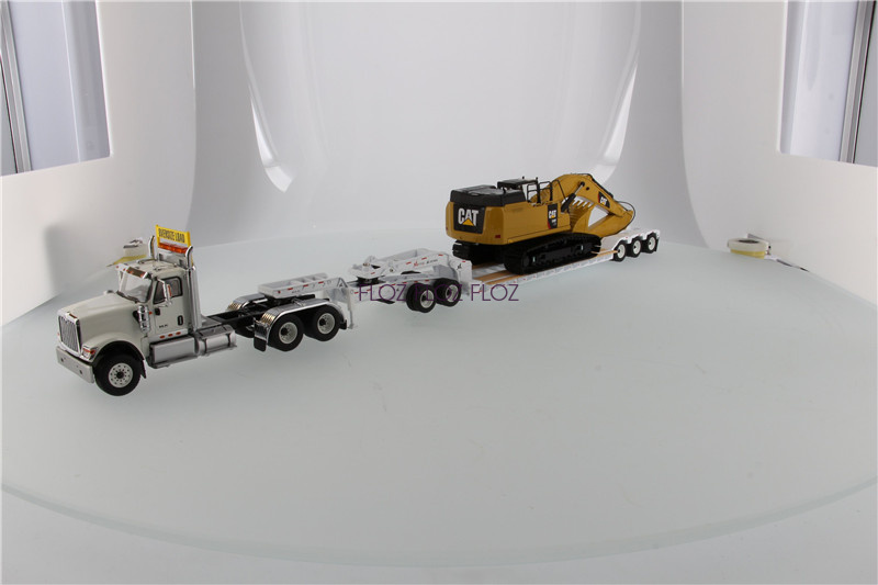 Internacional HX520 Tandem Trator Branco com a XL 120 Lowboy