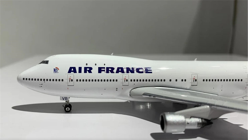 for Phoenix Air France for Boeing B747-100 F-BPVB 1:400 Aircraft