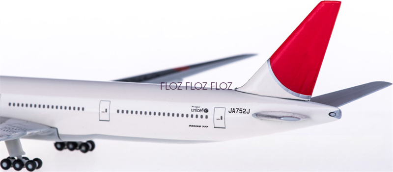 1:500 for Hogan for Japan Airlines for Boeing 777-300 JA752J