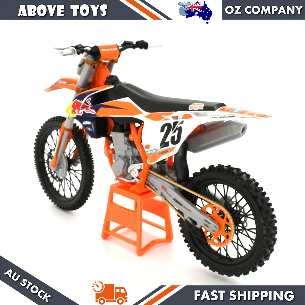 Big size Red Bull 2017 KTM 450 SXF Factory 25 Musquin scale 16 dirt